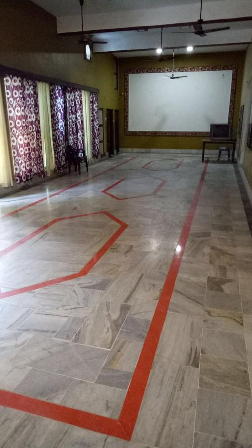 Hotel Tulsi Banda Екстер'єр фото